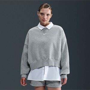Women’s Nike Oversized Cropped Crewneck Sweatshirt Light Gray Size Small
